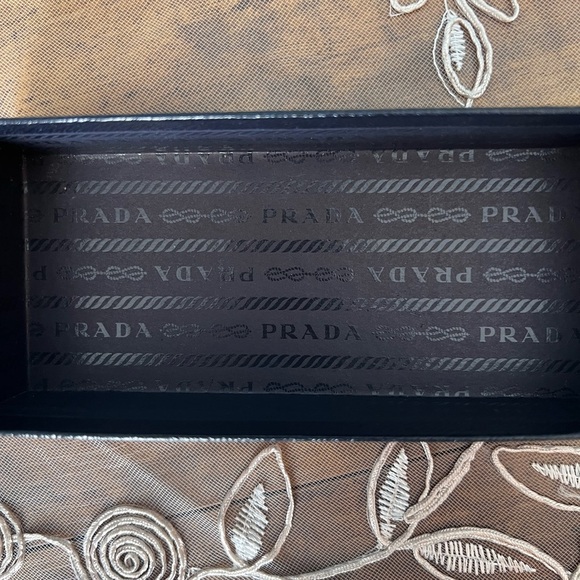 Prada black sunglass box with black Prada cleaning cloth. - Picture 9 of 10